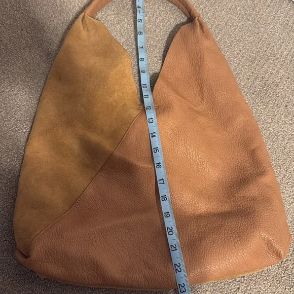 Leather and suede shoulder bag - Picture 7 of 7